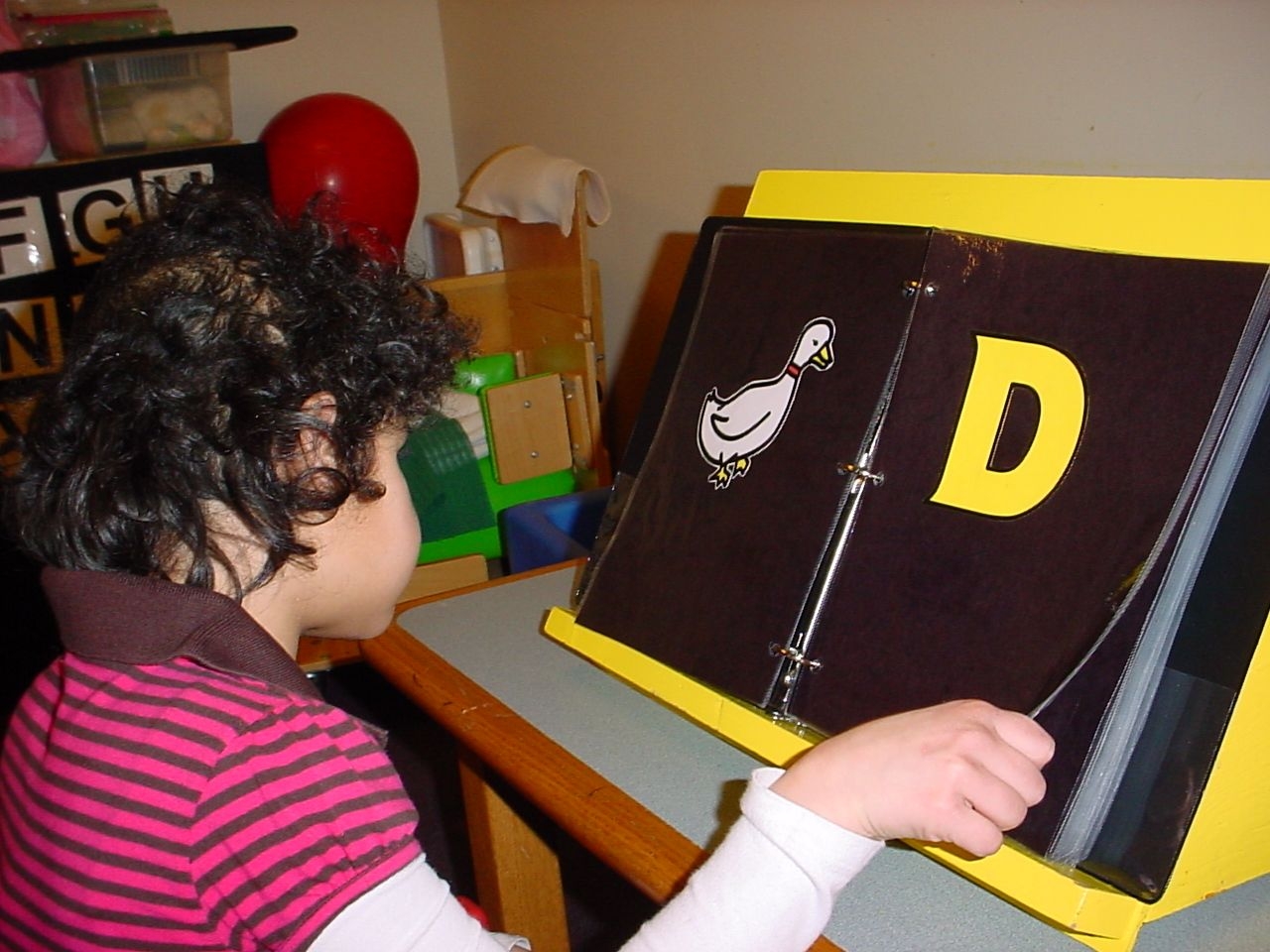 Teaching Letter Differentation To Students Who Are Blind